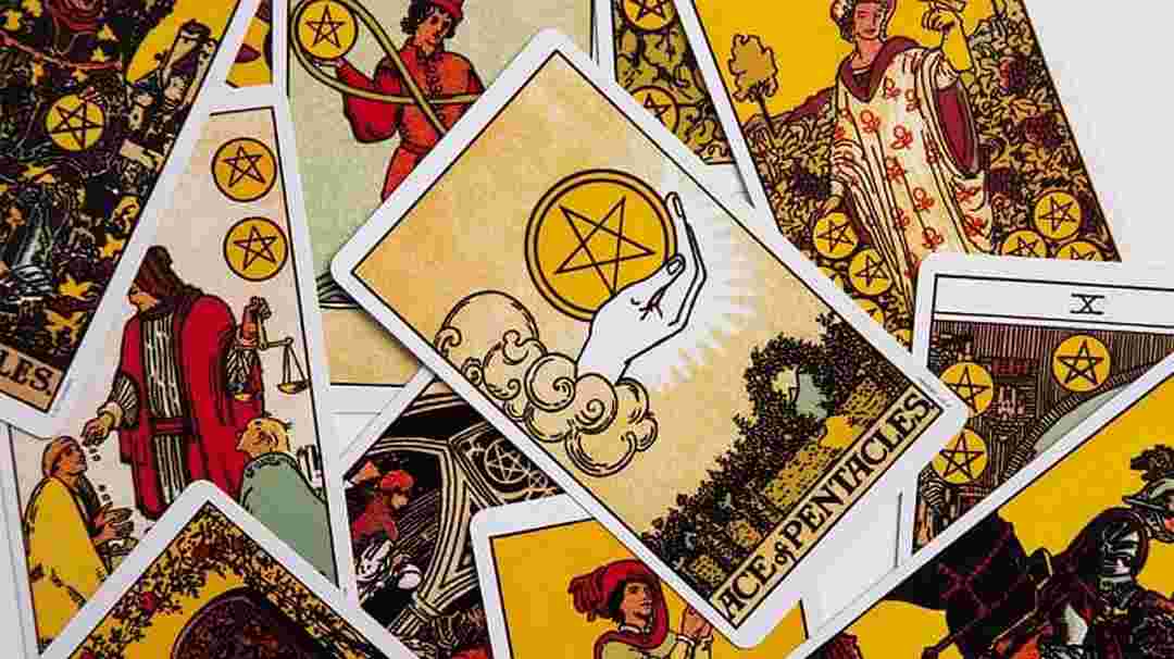 Phương pháp bói bài Tarot chủ yếu là dựa trên hình thức câu hỏi và bói mở